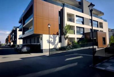 Apartament cu 2 camere decomandat în Titan