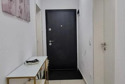 Apartament cu 3 camere decomandat în Tractorul - 9