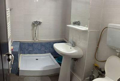 Apartament cu 3 camere decomandat în Central - 2
