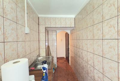 Ap. 2 camere , parter , centrala pe gaz - Blascovici - 2
