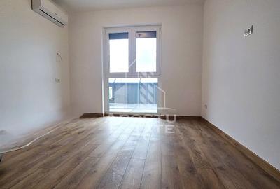 Apartament cu 3 camere decomandat în Confecții - 6
