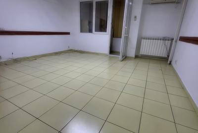 Apartament cu 2 camere decomandat în Națiunile Unite - 2