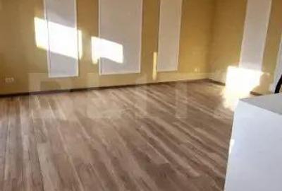 Casă cu 6 camere cu Teren 470 Mp în Bucium - 17