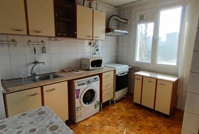 Apartament decomandat în Drumul Taberei