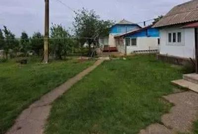 Casă cu 4 camere în Văculești - 5