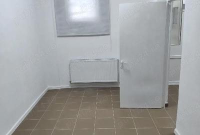 Spațiu comercial, de 90 mp, în Port - 3