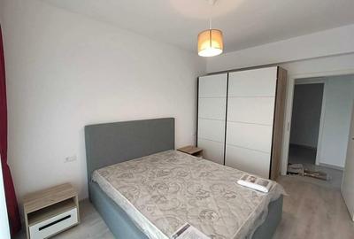 Apartament cu 3 camere decomandat, mobilat în Tractorul - 3