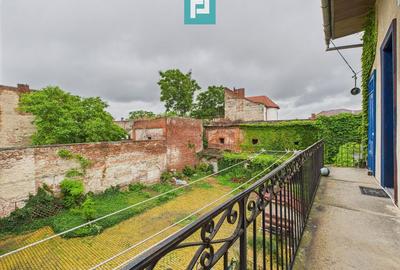 Apartament cu 3 camere semidecomandat în Central - 18