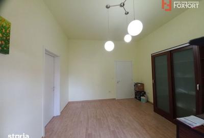 Apartament cu 3 camere decomandat în Badea Cârțan - 4