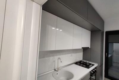 Garsoniera/Plaza Residence/bloc nou/faza2/metrou 5 minute - 4