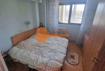 Apartament cu 3 camere decomandat în Crângași - 11
