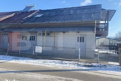 Spațiu comercial, de 119 mp, în Central - 8