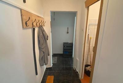 Apartament cu 3 camere semidecomandat în Solidarității - 6