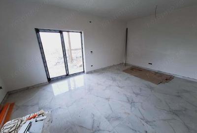 Aproape de benzinaria ESO. Casa cu 5 camere. Cu dormitor la parter. - 3