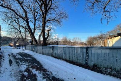 Teren de 1000 mp, în Central