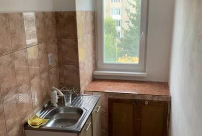 Apartament cu 2 camere semidecomandat în Astra