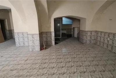 Spațiu comercial, de 100 mp, în Central - 12