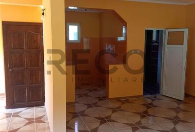 Casă cu 3 camere cu Teren 287 Mp în Bulz - 2