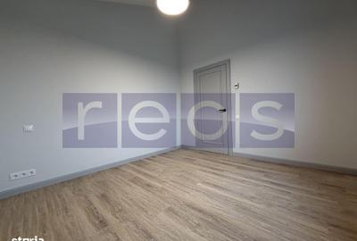 Casă cu 5 camere semidecomandat cu Teren 450 Mp în Central - 11