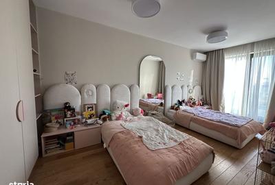 Casă cu 5 camere cu Teren 250 Mp în Central - 2