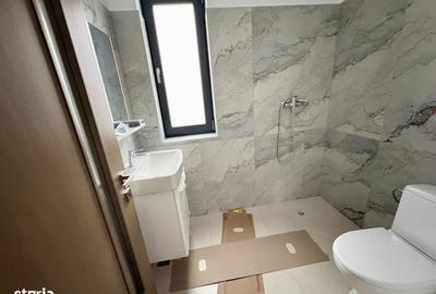 Casă cu 4 camere cu Teren 325 Mp în Domnești