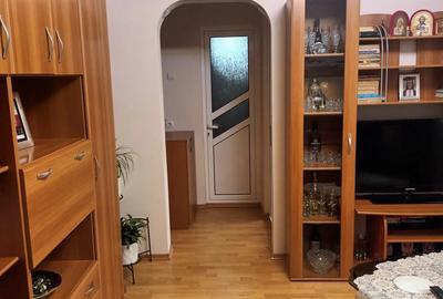 Vand apartament 2 camere - 1