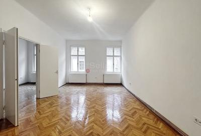 Apartament cu 3 camere nedecomandat, mobilat în Brașovul Vechi - 1