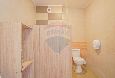 Spațiu comercial, de 46 mp, în Tractorul - 10