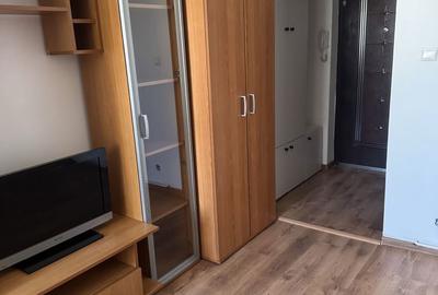 Garsonieră decomandată în Central - 7