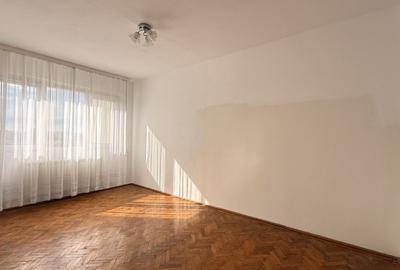 Apartament cu 3 camere semidecomandat în Circumvalațiunii - 10