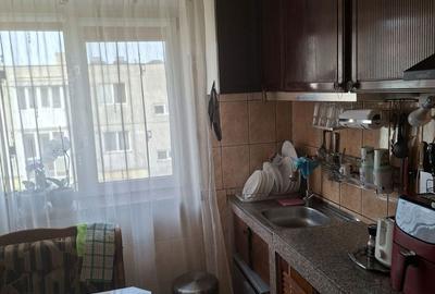 Apartament cu 2 camere semidecomandat în Craiovița Nouă - 3