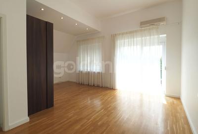 Casă individuală cu 7 camere cu Canalizare în Iancu Nicolae - 18