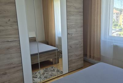Apartament cu 2 camere decomandat în Central - 1