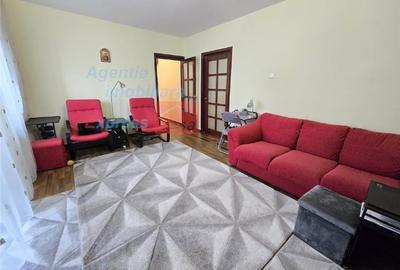 Apartament cu 3 camere circular în Tătărași