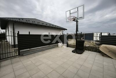 Casă individuală cu 3 camere cu Canalizare în Bradu - 2