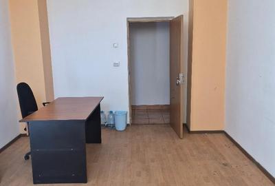 Birou, de 20 mp, în Tomis II - 1
