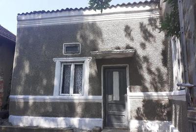 Casă cu 4 camere cu Teren 91 Mp în Central