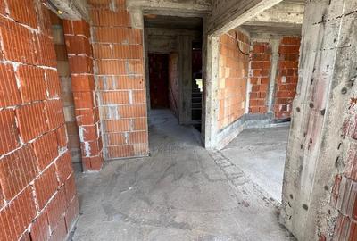Vila la rosu intr o zona rezidentiala exclusivista Halchiu - 15