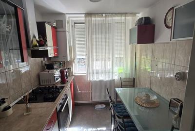 Apartament cu 3 camere în Central - 1