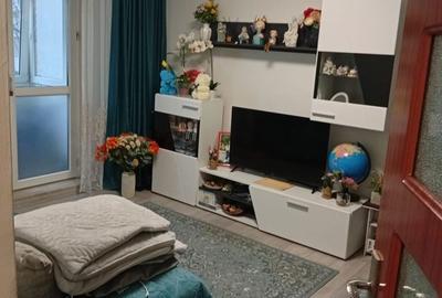 Apartament cu 3 camere semidecomandat în Militari - 2