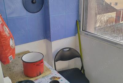 Inchiriez apartament doua camere - 1