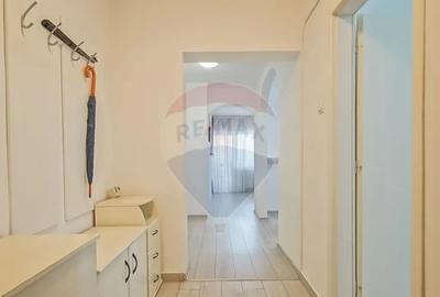 Apartament cu 3 camere decomandat, mobilat în Central - 9