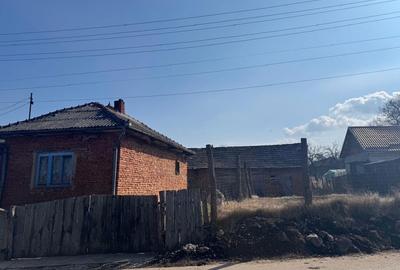 Casă cu 2 camere în Central