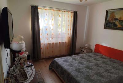 Apartament cu 4 camere decomandat în Central - 2