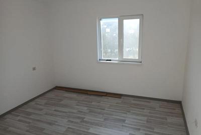 Casă în Tomești - 3