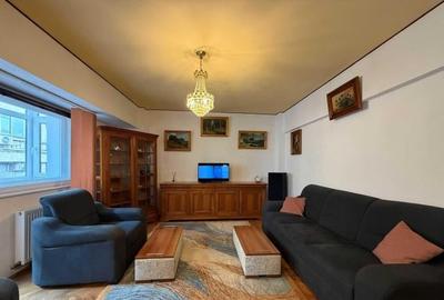 Apartament cu 4 camere decomandat, mobilat în P-ța Unirii - 2