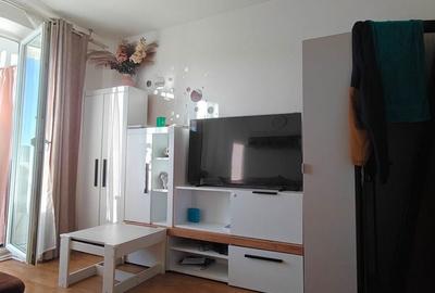 Apartament cu 3 camere decomandat în Decebal - 2