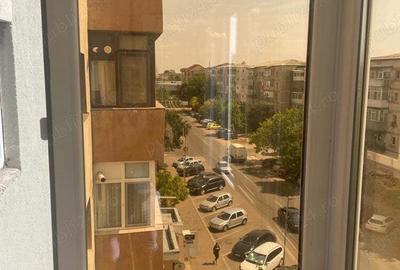 Vand apartament cu doua camere decomandat HCC - 1