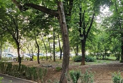 Crangasi, Metrou Constructorilor, et. 1 din 4 - 1