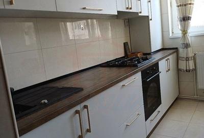 Apartament cu 2 camere decomandat, mobilat în Micro 20 - 2